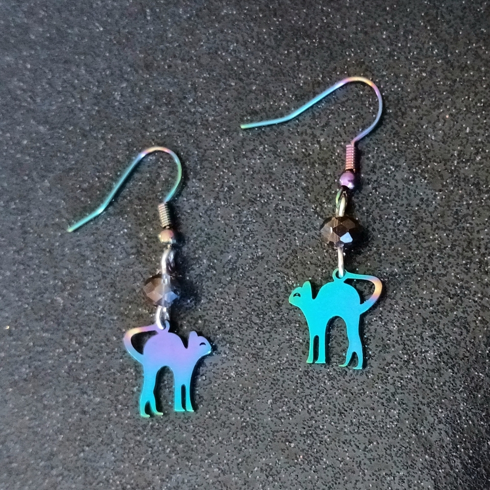 Titanium Rainbow Scaredy Cat Hypoallergenic Dangle Earrings New Colorful Cute